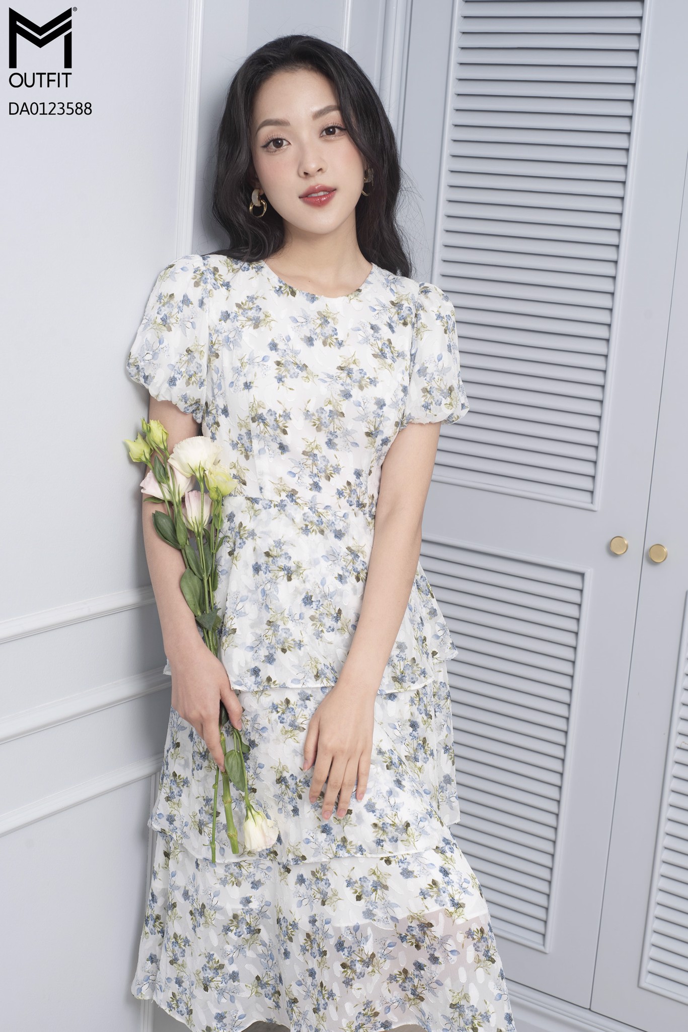 Đầm dáng xòe, tay bồng, 3 tầng