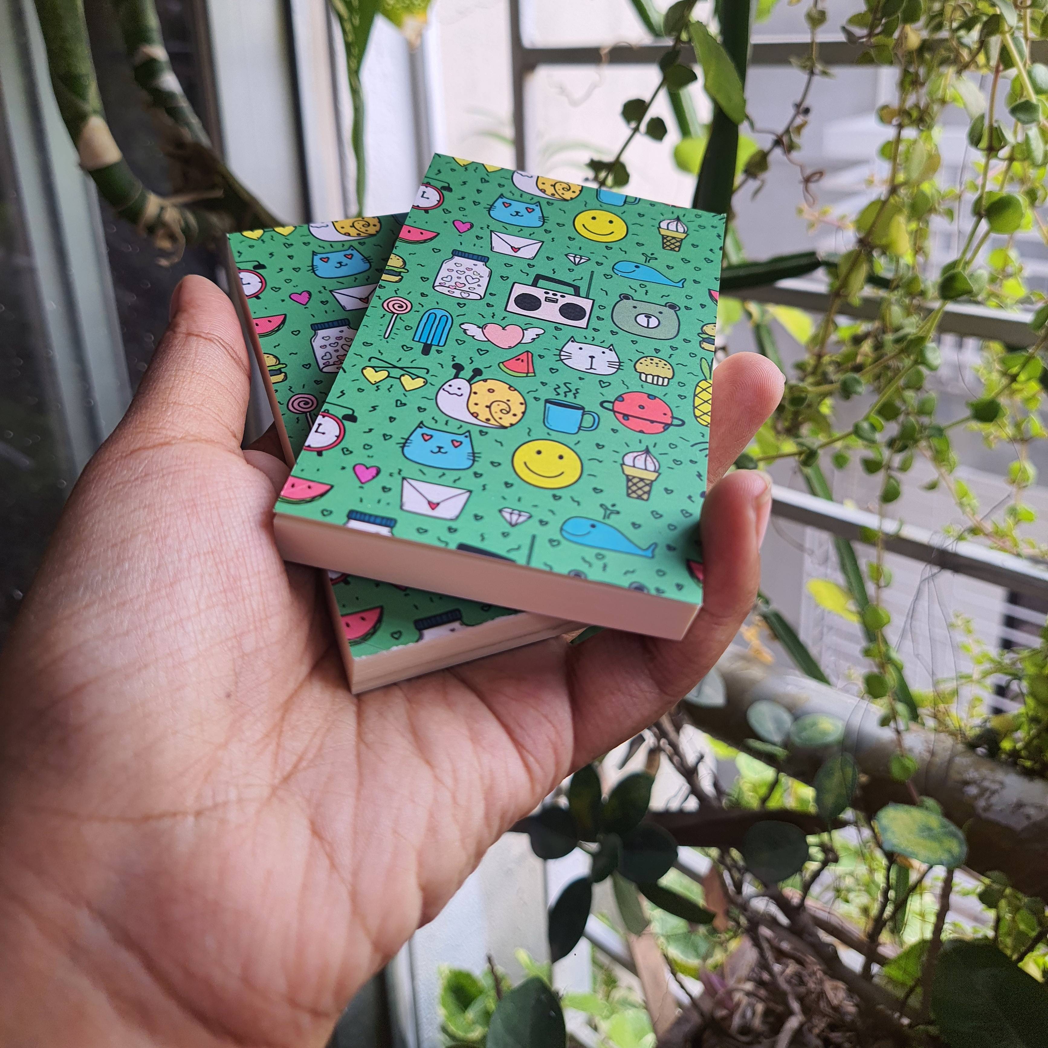 Notepad%20(1%20ps)-Pocket%20size-%20Retro%20Novel%20-%20Image%202