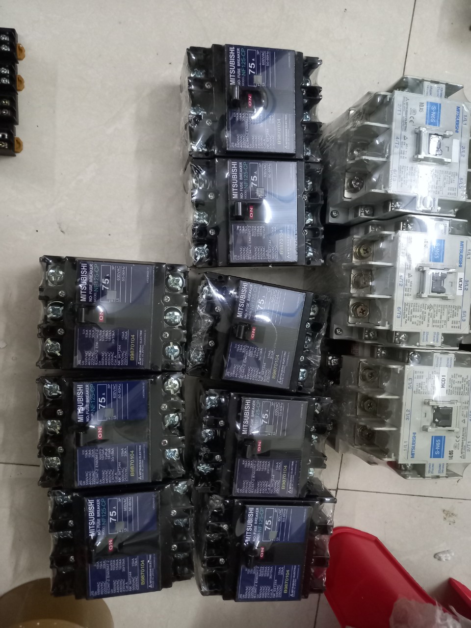 APTOMAT 3 PHA NHẬT 40A 50A 75A 100A 380V