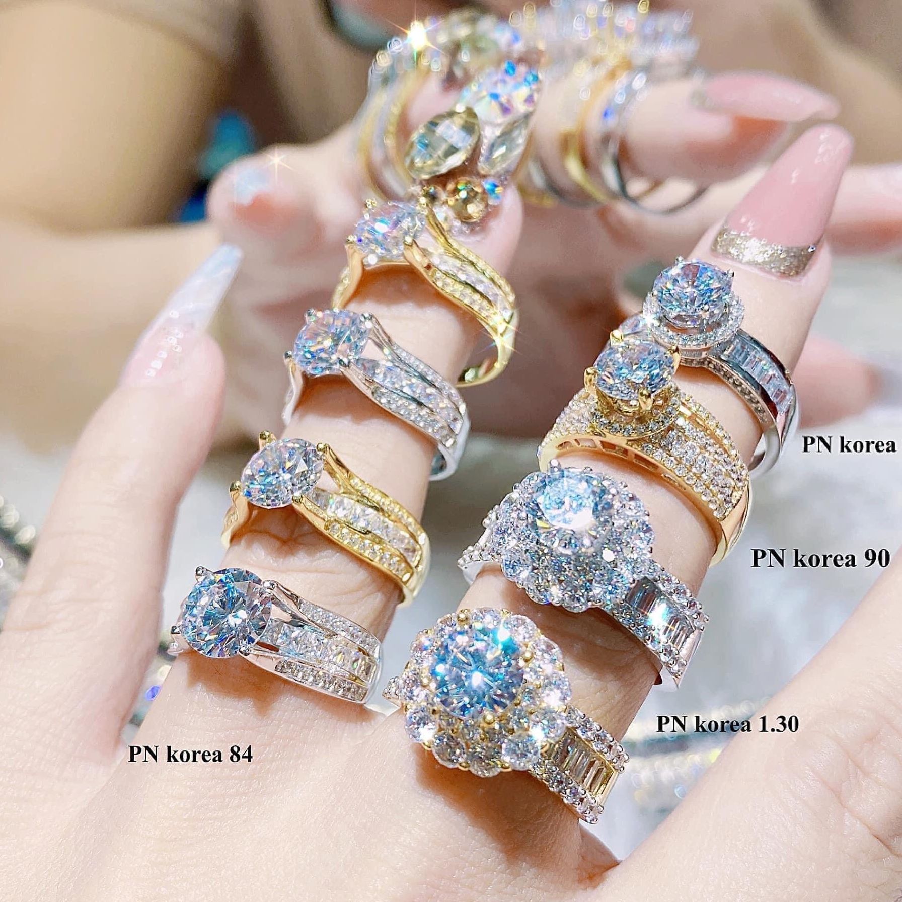 Nhẫn Nữ Mạ Vàng 18K | Nhẫn nữ kim tiền xi vàng, nhẫn kim tiền ximen vàng, nhẫn mạ 24k vàng trắng đá ovan lớn đính đá pha lê | GADO N035