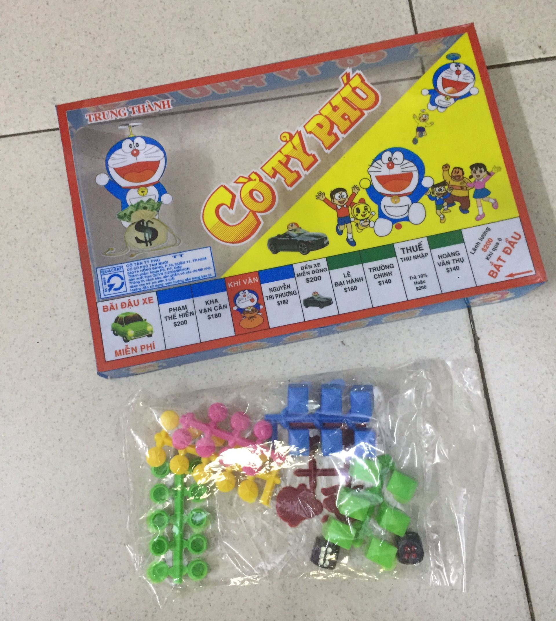 Cờ tỷ phú giấy 42x42cm