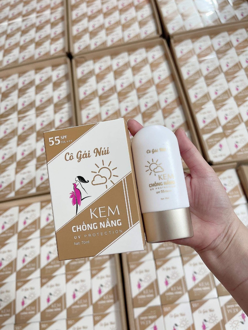 KEM CHỐNG NẮNG SPF 55 PA +++