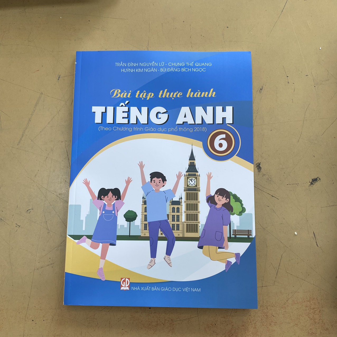 Bài tập thực hành môn Tiếng anh lớp 6
