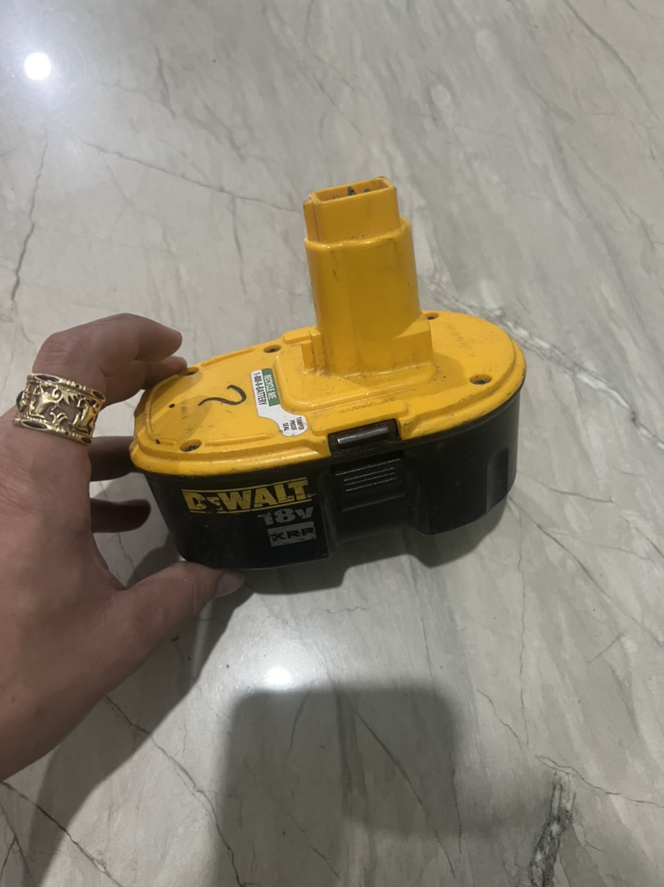 Vỏ pin máy bãi Nhật 3
