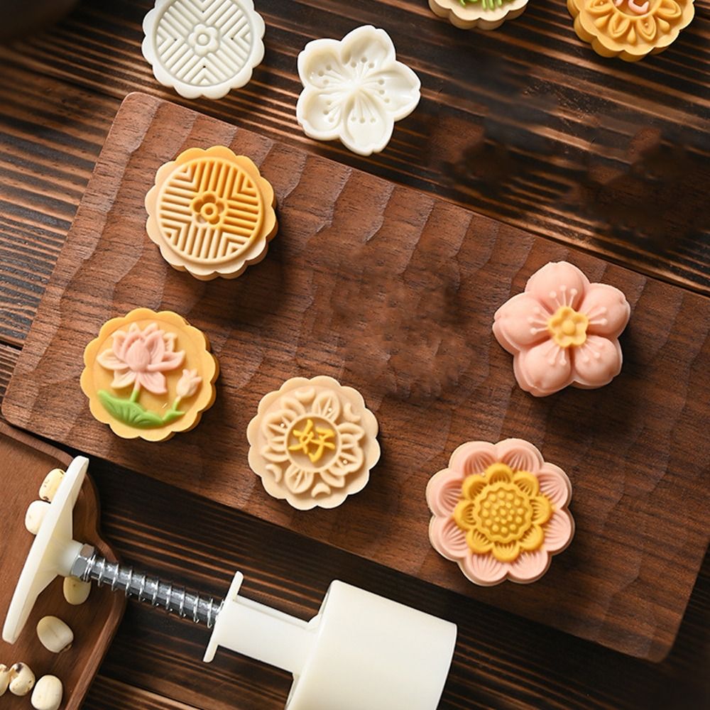 Cookie Tools 50g Mooncake Mold Plastic 3D Pattern Pastries Dessert Mold Mini Non-stick Hand Pressed Mould Chocolate Dessert.