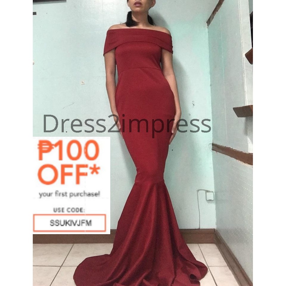 Off shoulder serpentina clearance gown