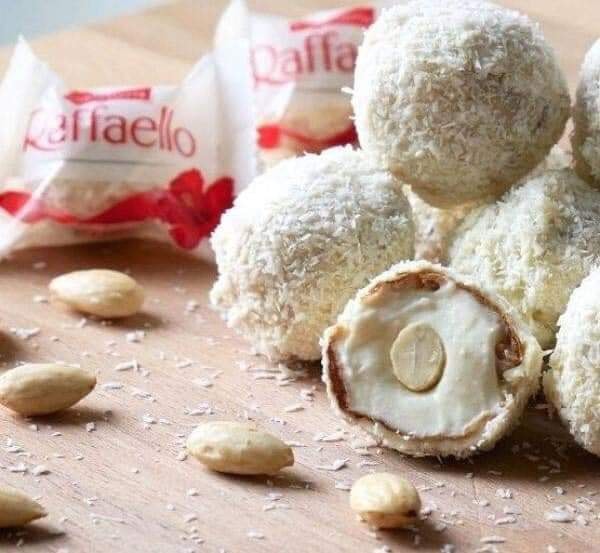 Socola dừa Raffaello Ý hộp 230gr