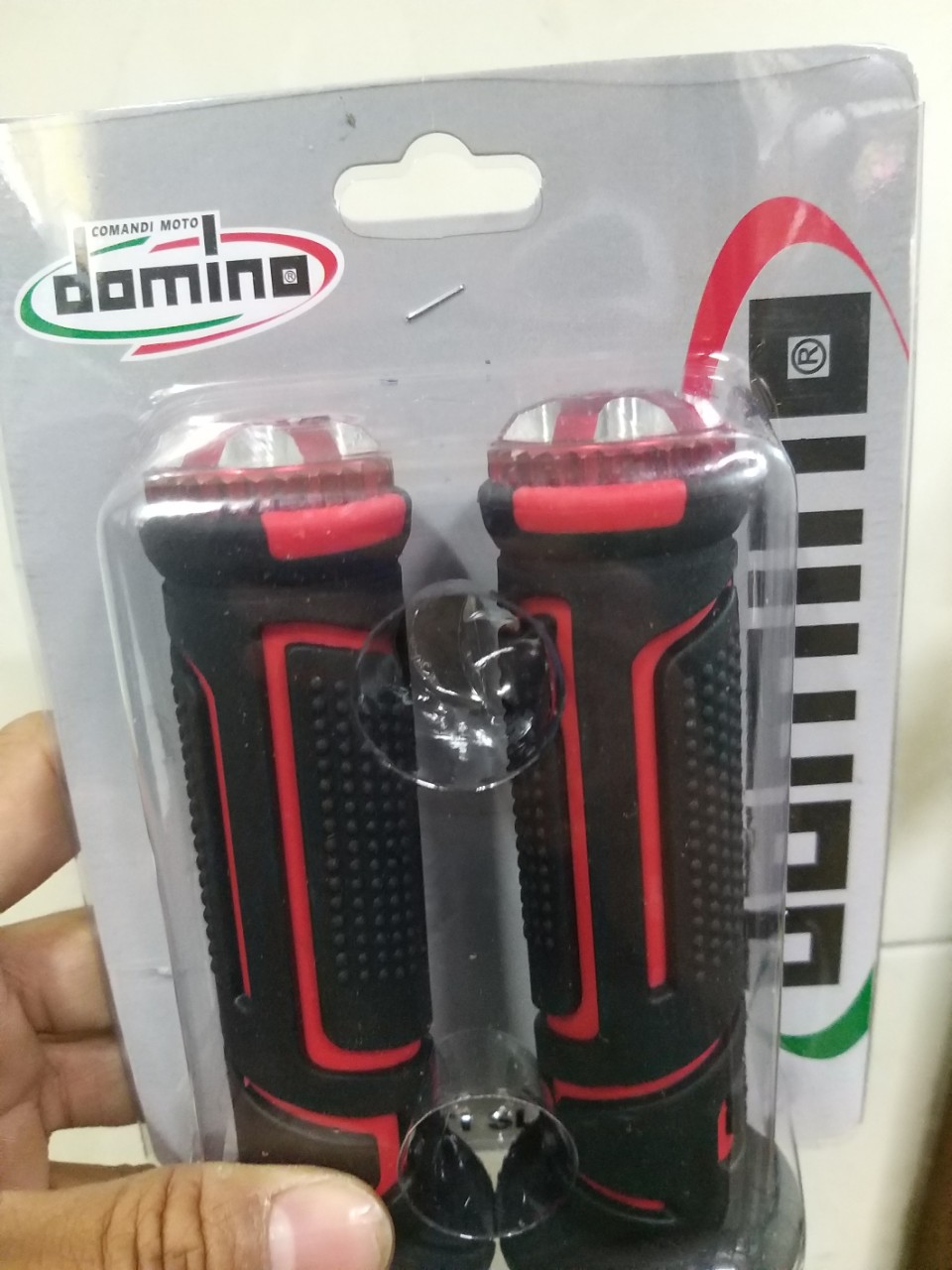 BAO TAY DOMINO SỌC GÙ