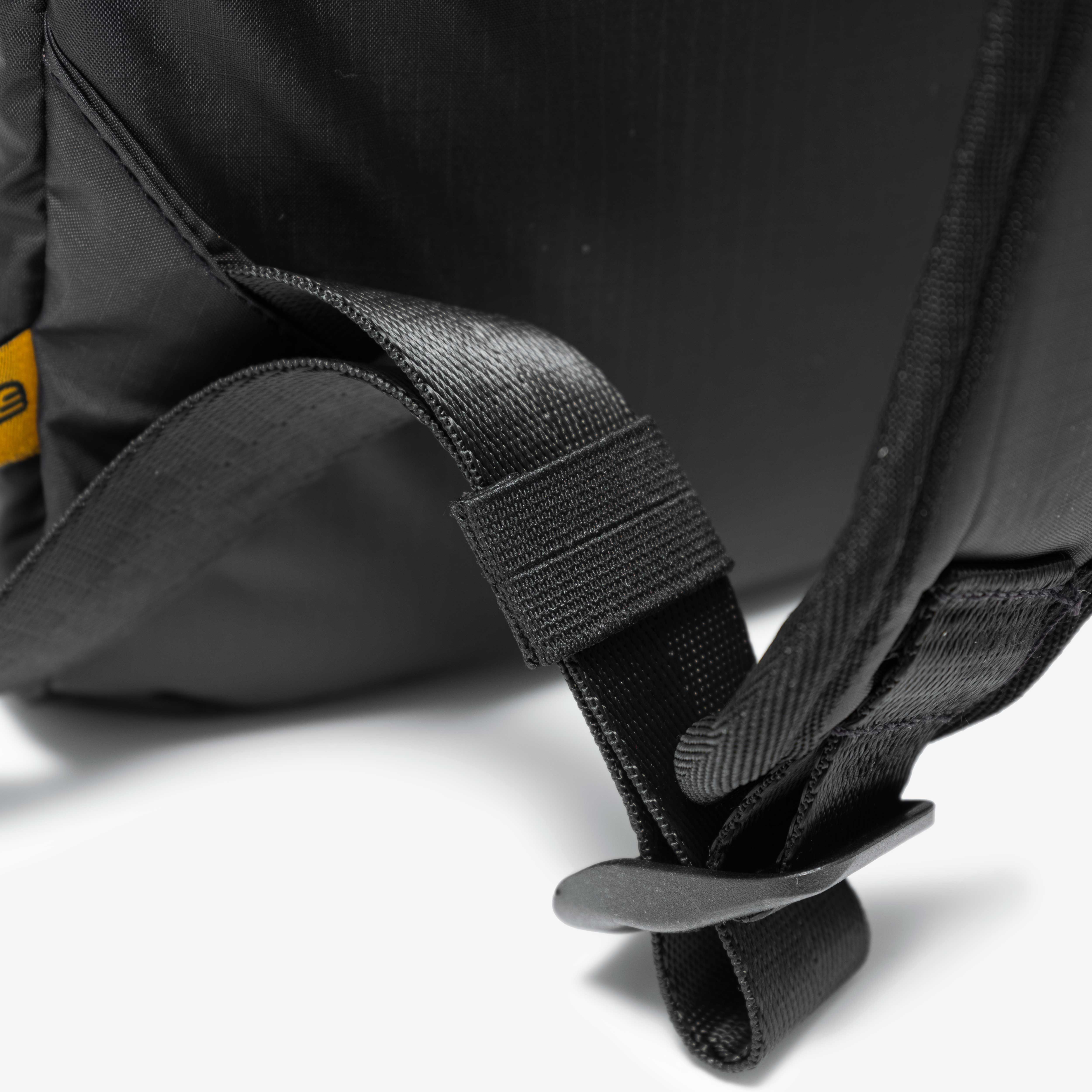 Balo thời trang nam nữ DIM Light Backpack - Chất liệu chống thấm nước