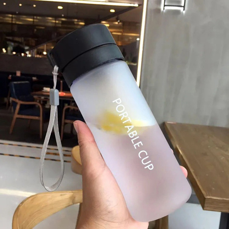 600ml%20Large%20Capacity%20Sports%20Fruit%20Lemon%20Juice%20Drinking%20Bottle%20Infuser%20Clear%20Portable%20Plastic%20Water%20Bottle%20Muqin%20-%20Image%202