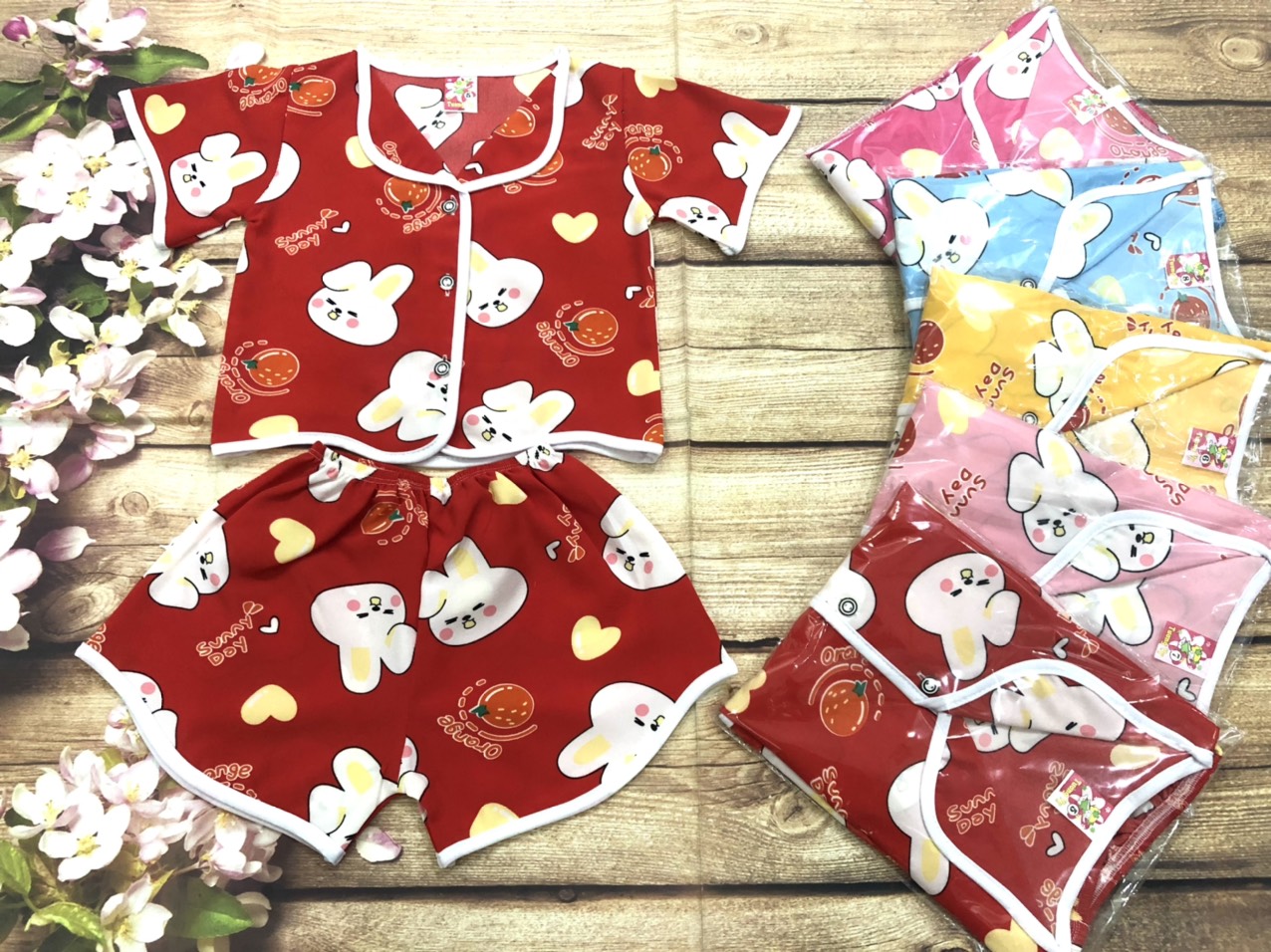 Bộ Lụa Tay Ngắn Gợn Sóng Bé (giao họa tiết ngẫu nhiên)