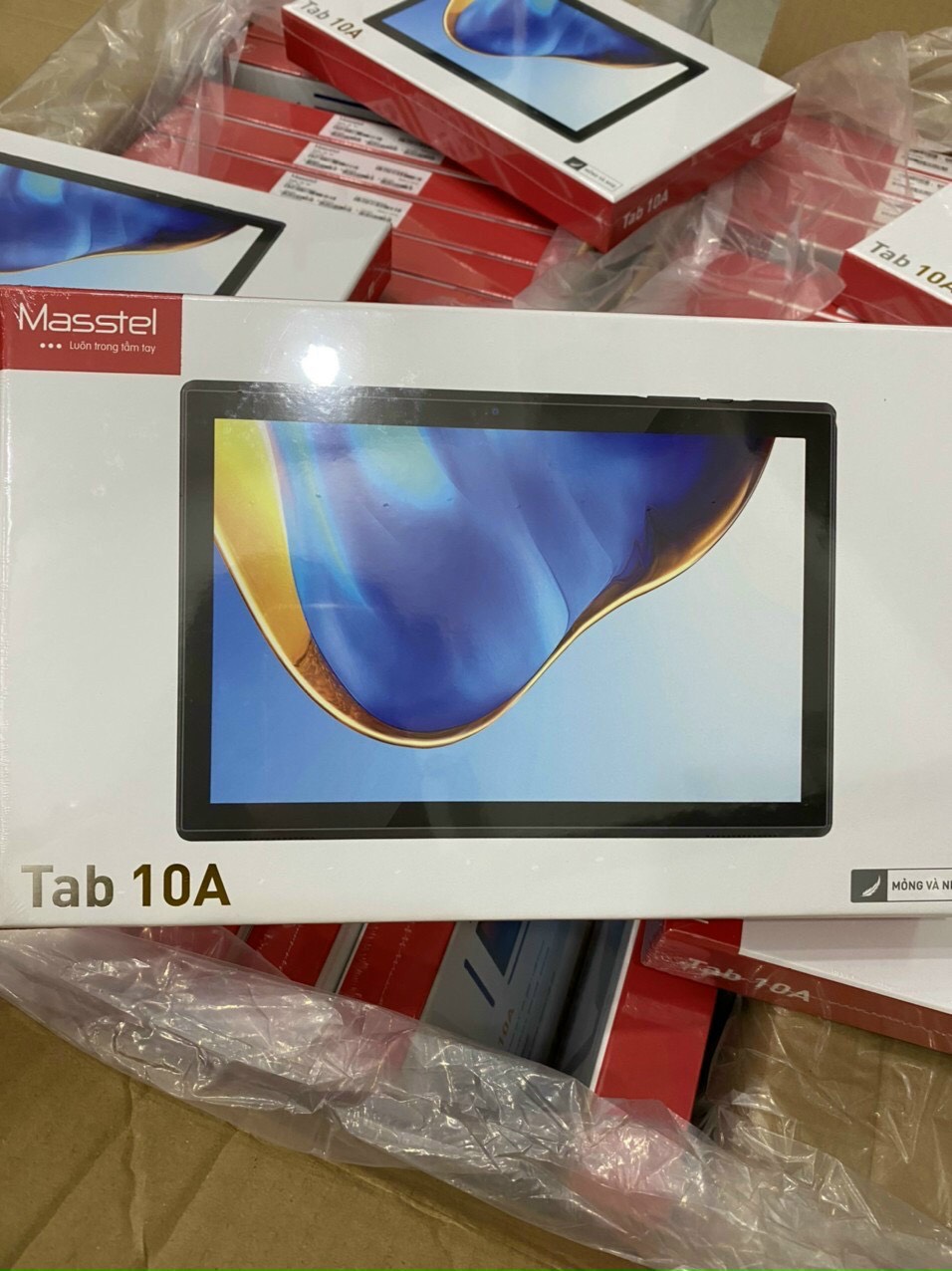 Máy tính bảng Masstel Tab 10A 4G 2 sim pin 6000maH tặng kèm bao da mới nguyên seal – Hàng Chính Hãng