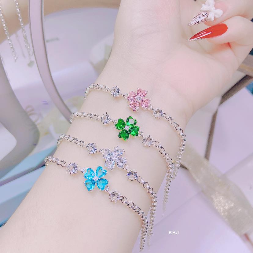 Lắc tay bạc đính đá cỏ bốn lá