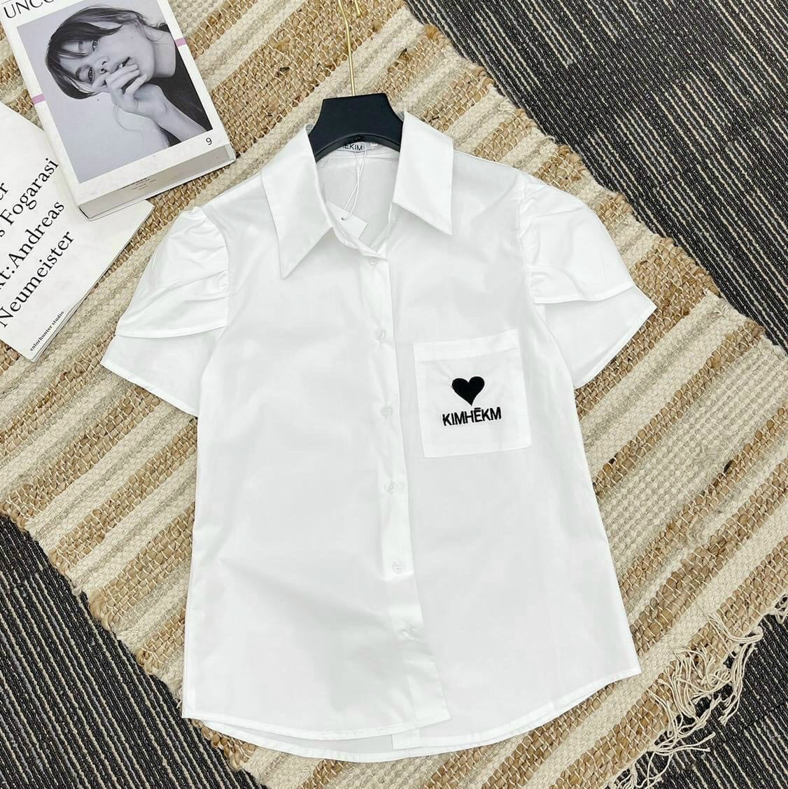 Áo sơmi tay ngắn trái tim siêu cưng