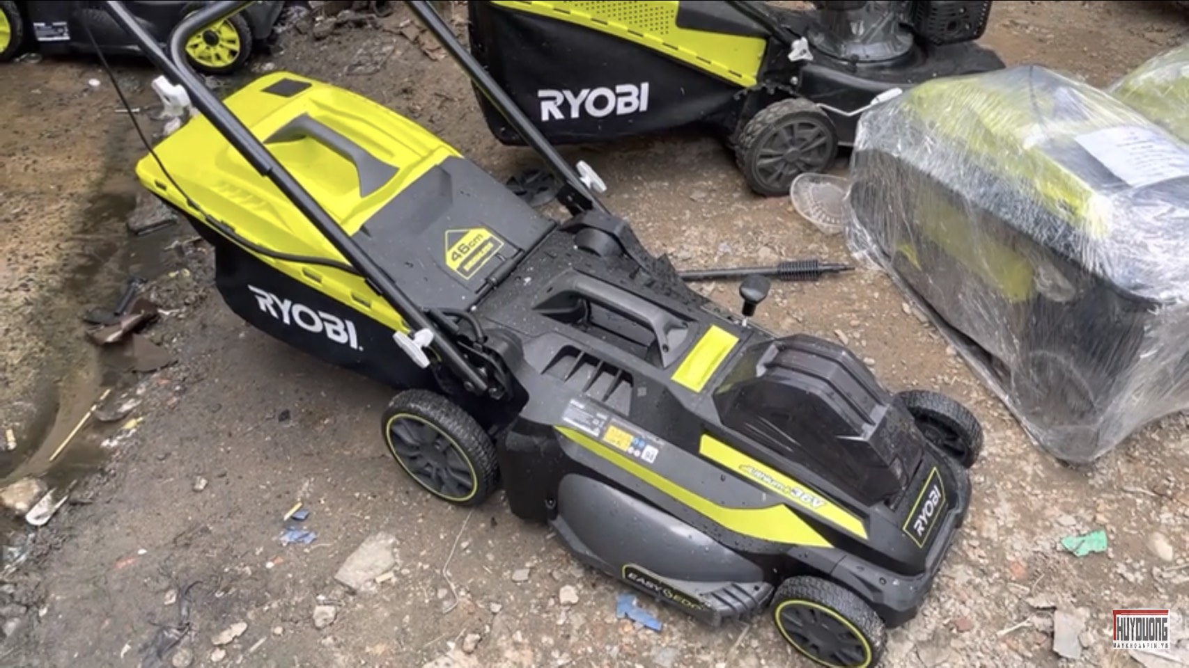 XE CẮT CỎ RYOBI 36V RLM36B46S (THÂN MÁY, 1 PIN 4AH, 1 SẠC)