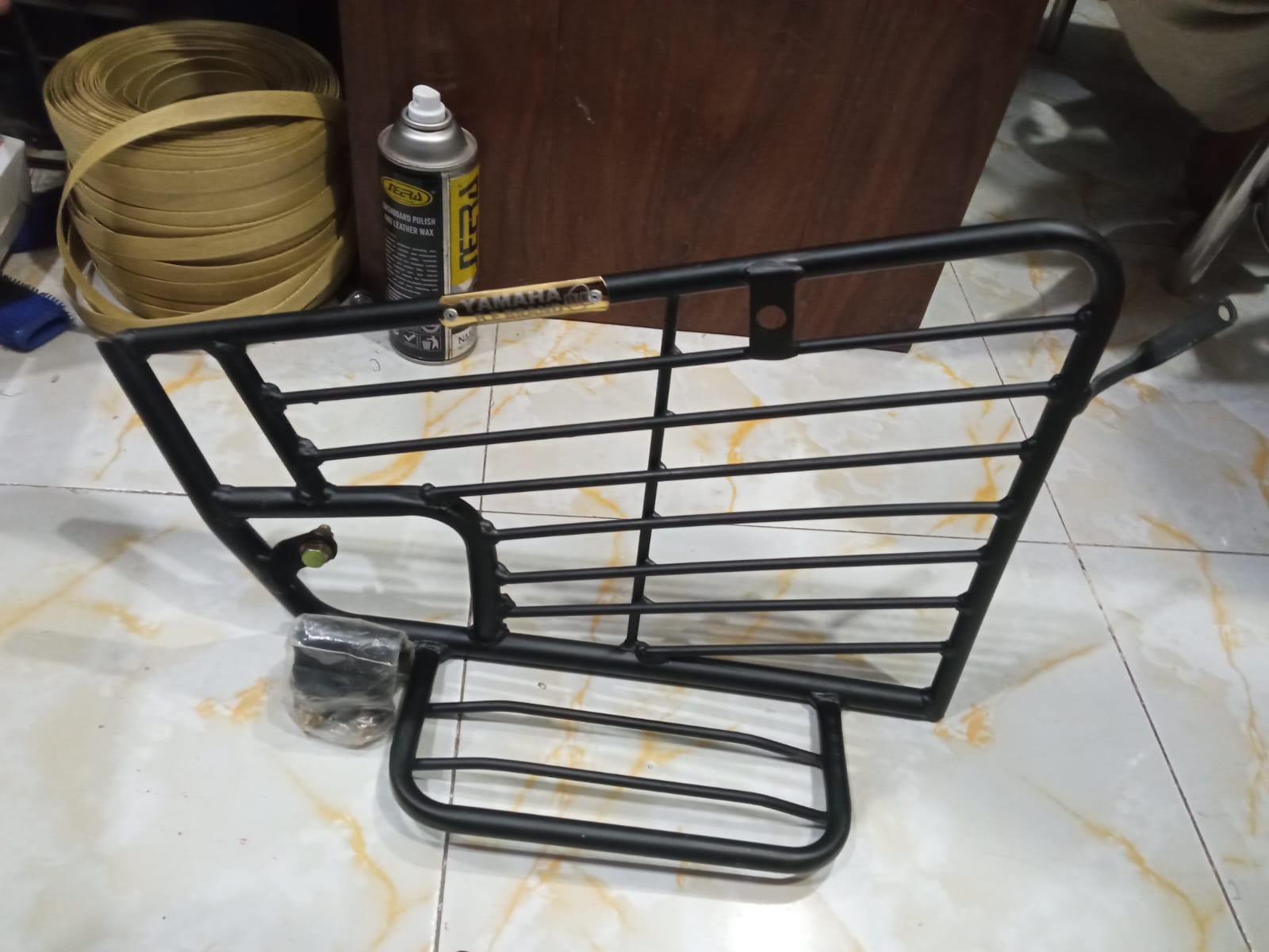 Yamaha FZS V4 & FZS V3 Deluxe Bike Full Saree Guard or Ladies Footrest Big Size. 