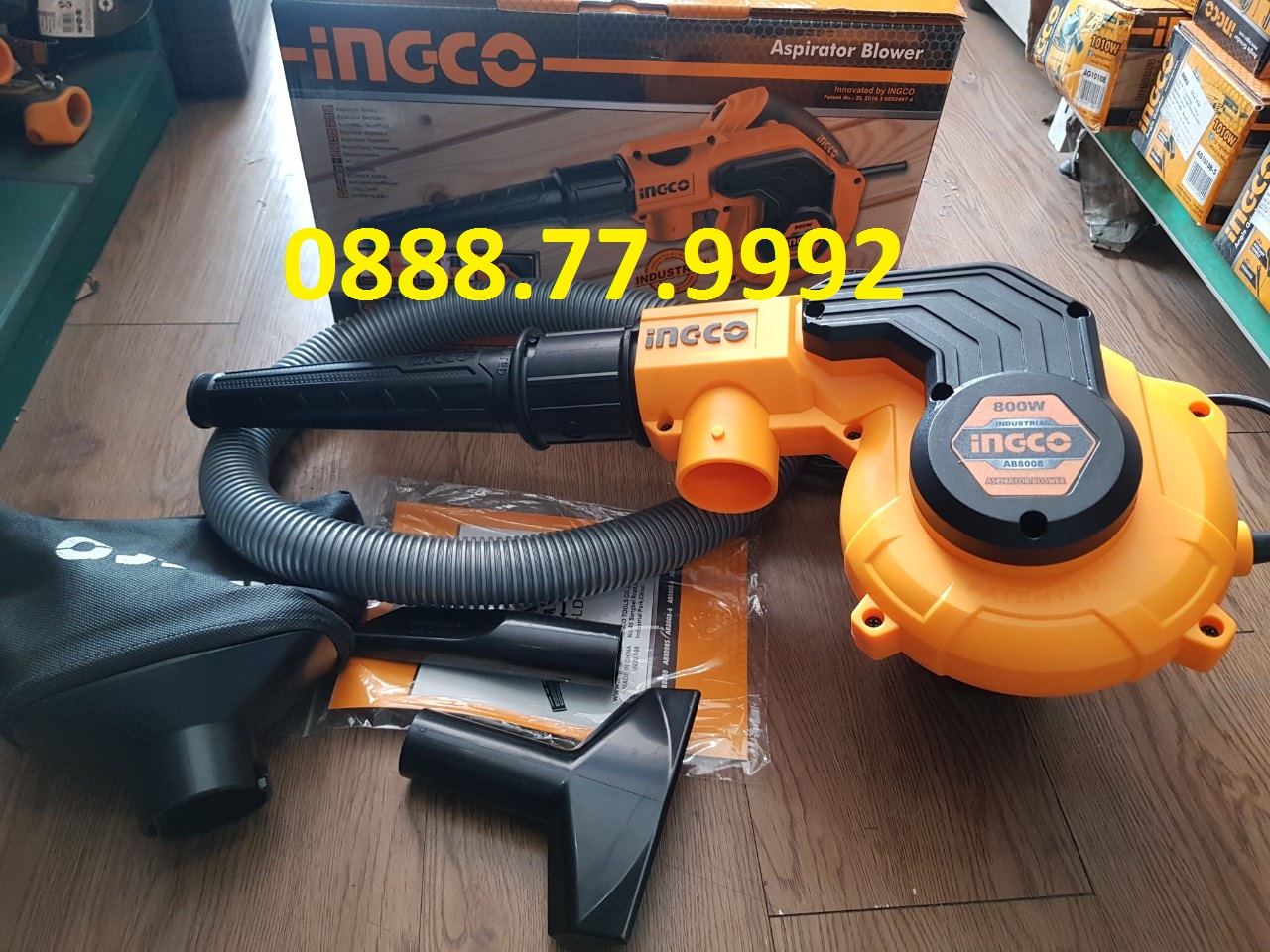 Máy thổi bụi 800W hiệu Ingco AB8008