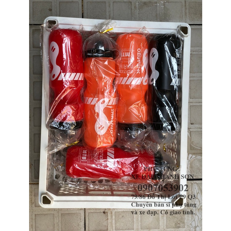BÌNH NƯỚC XE ĐẠP THỂ THAO 750ML ( màu ngẫu nhiên)