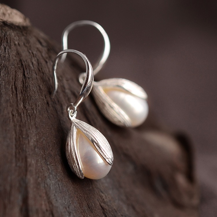 %E3%80%90Prices%20are%20Now%20don't%20beslow%E3%80%91Pearl%20Bud%20Ear%20Hook%20Earrings%20Women's%20Niche%20Design%20Sense%20Luxury%20Retro%20Style%20Earrings%202023%20New%20Fashion%20-%20Image%206