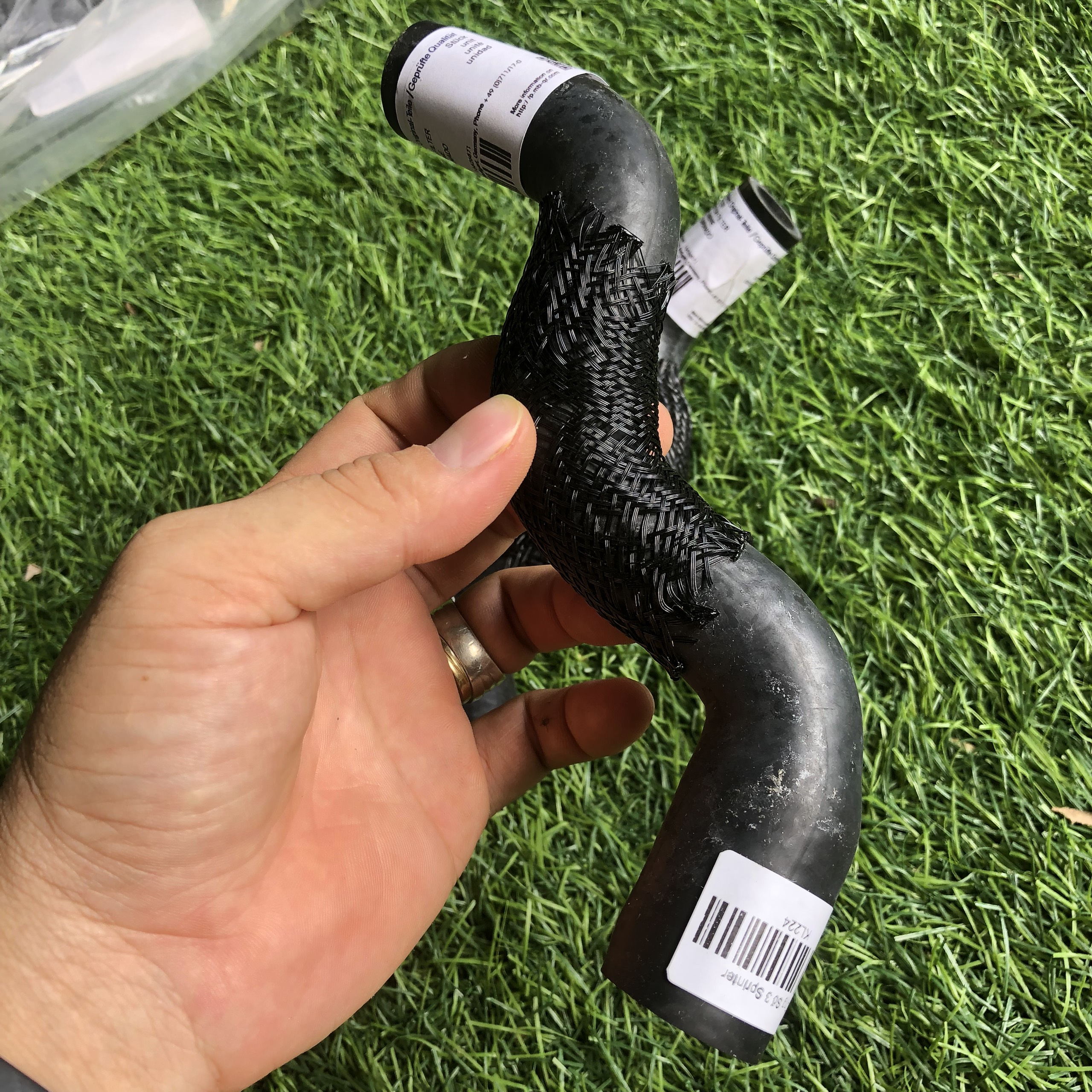ỐNG NƯỚC GIẢI NHIỆT NHỚT( ỐNG SỐ 3)  MER SPRINTER