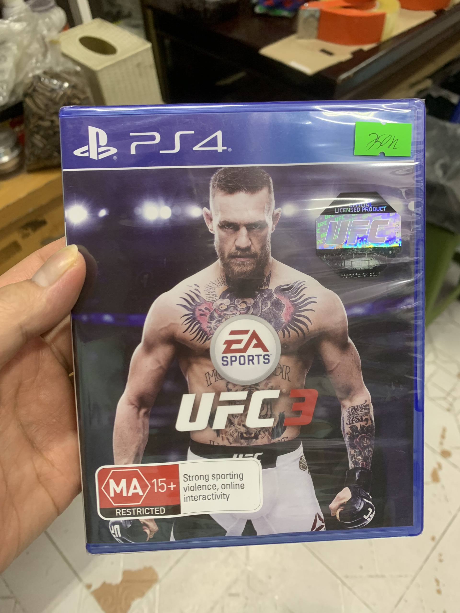 Đĩa game Ps4 EA Sports UFC 3