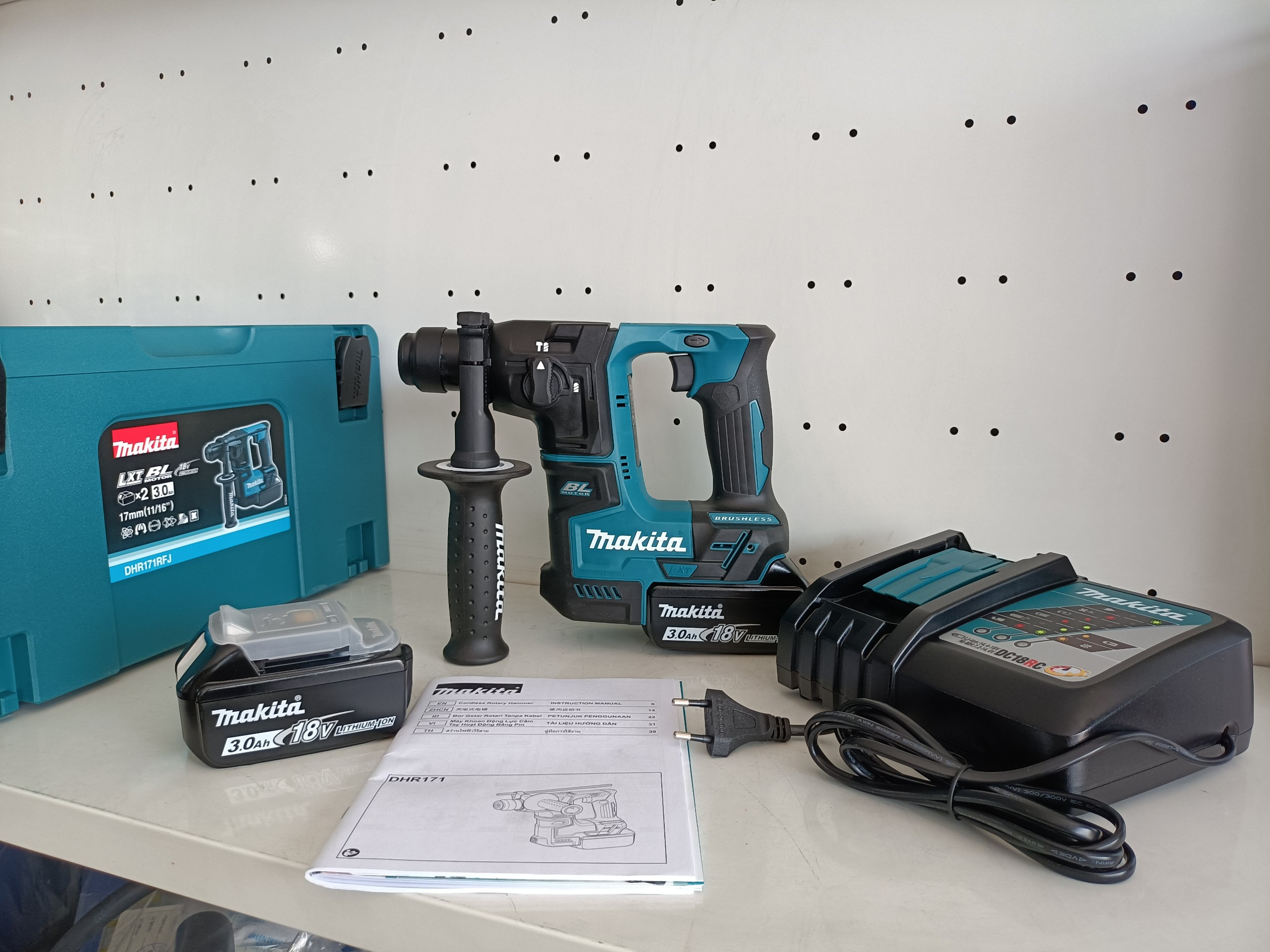 Chính hãng - máy khoan bê tông dùng pin 18v makita dhr171rfj