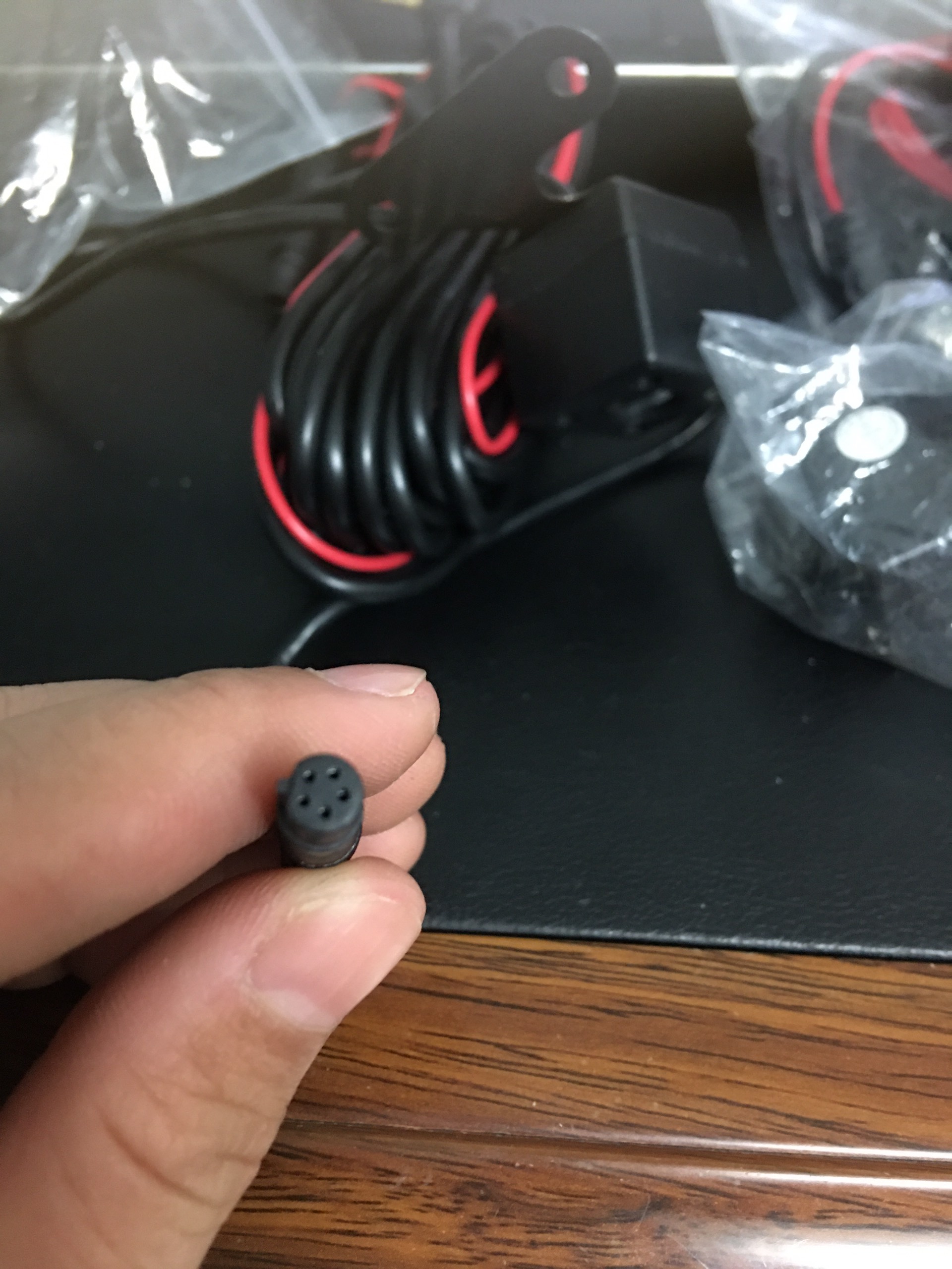 Camera Lùi Chuẩn HD Có 4 led 5 chân