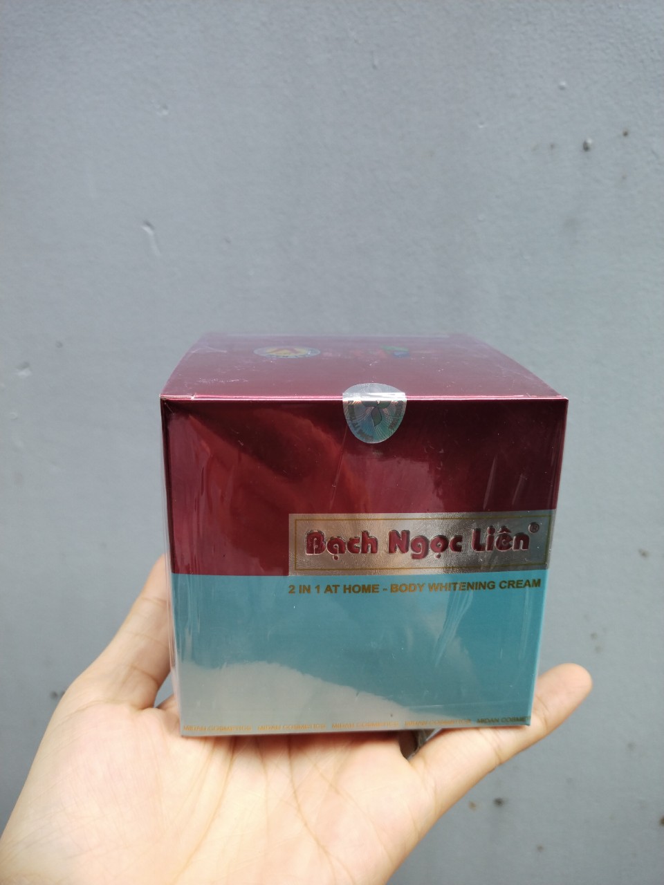 [CHÍNH HÃNG] Kem Dưỡng Trắng Da Body Bạch Ngọc Liên (90g)