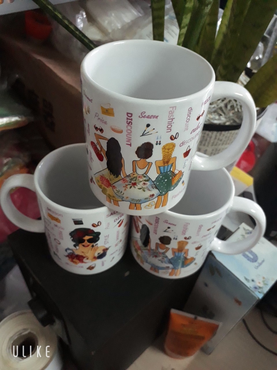 LY SỨ CÓ QUAI DÀY DẶN HỌA TIẾT