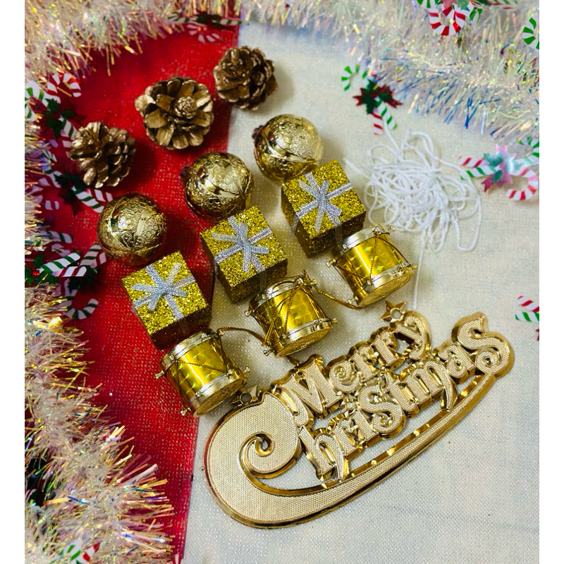 Set phụ kiện trang trí noel, giáng sinh 13 chi tiết tông đỏ vàng mẫu đẹp