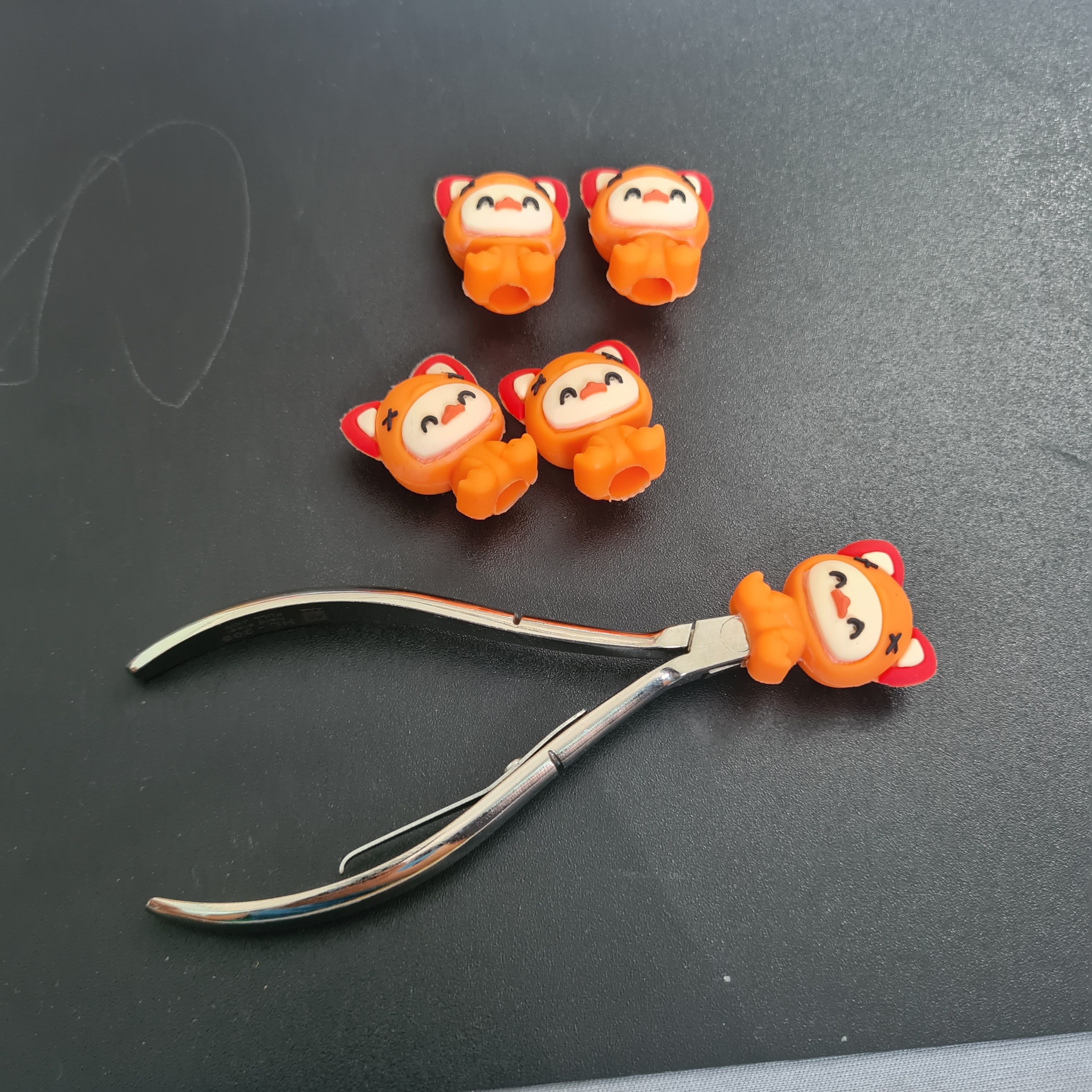 Bọc đầu kềm siêu cute NAIL SAMSAM