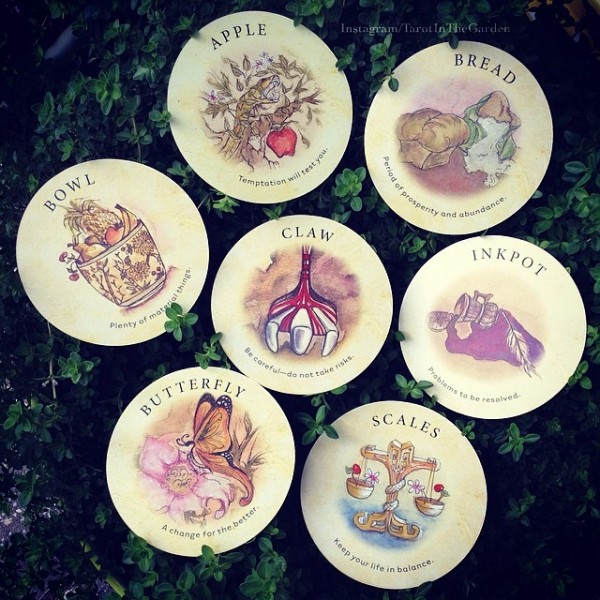 [Tarot] Tea Leaf Fortune Cards -  Lá trà Bói bài