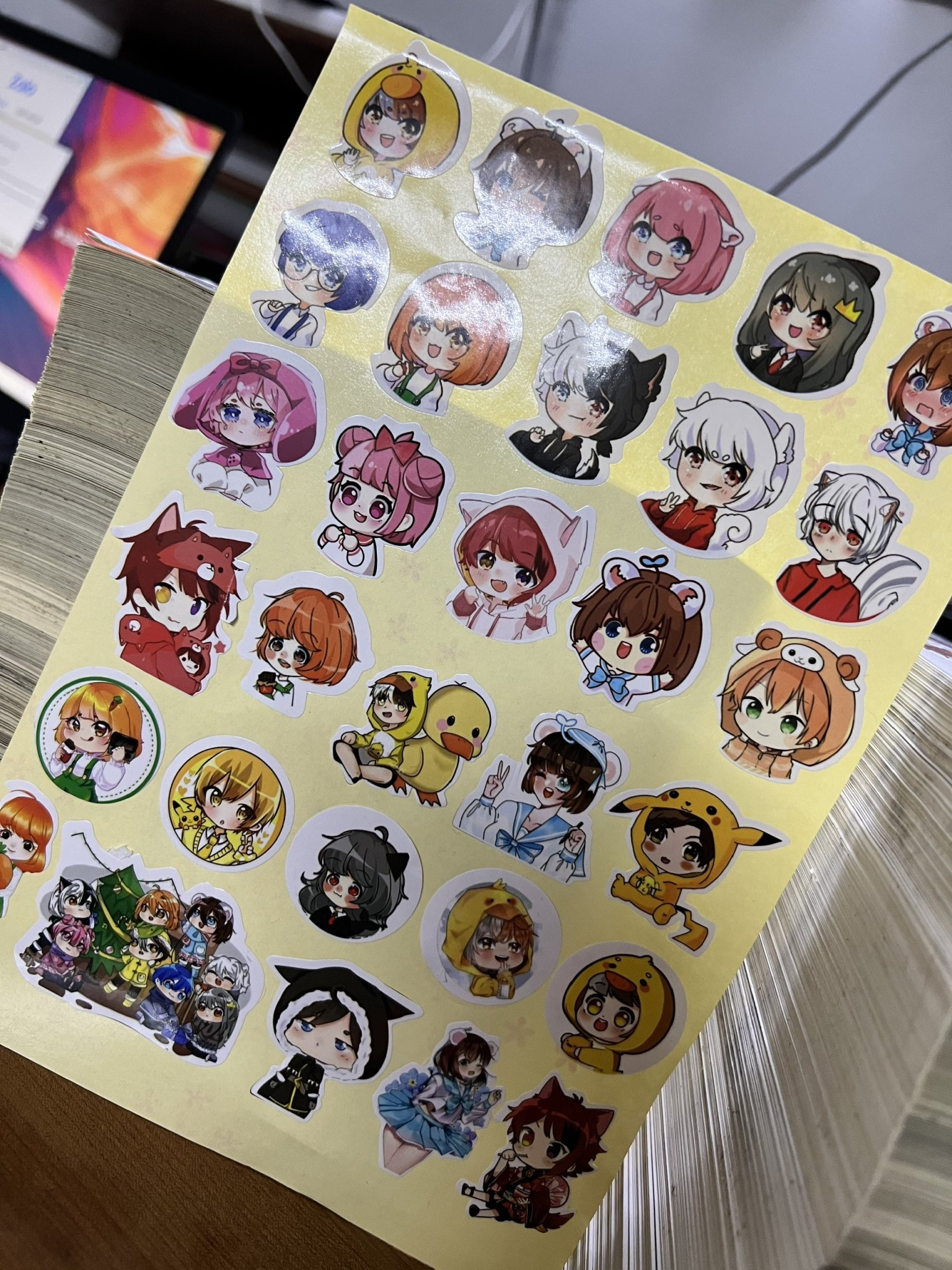 Sticker/ Hình dán Hero Team 2