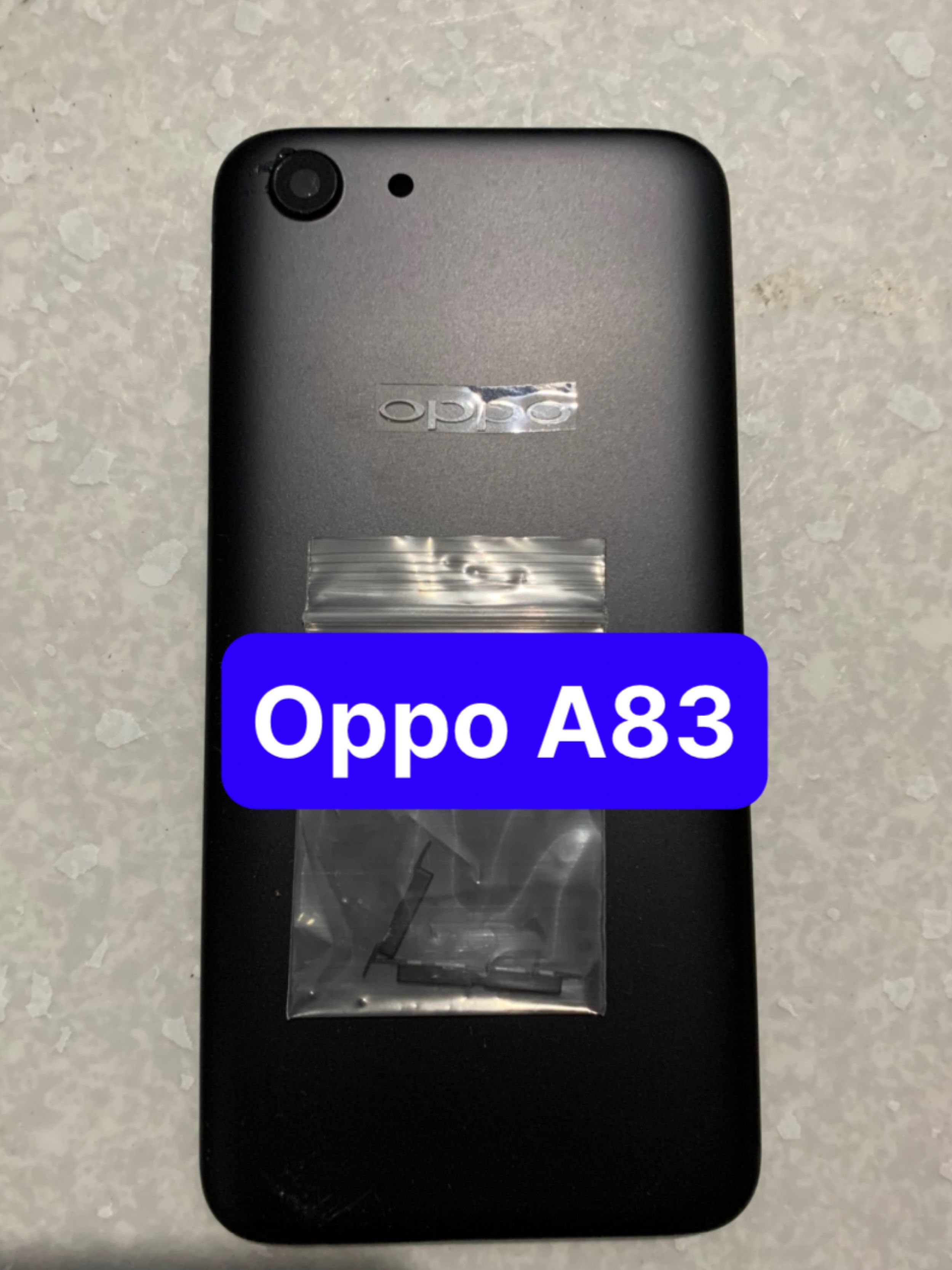 lưng vỏ oppo A83 (zin)
