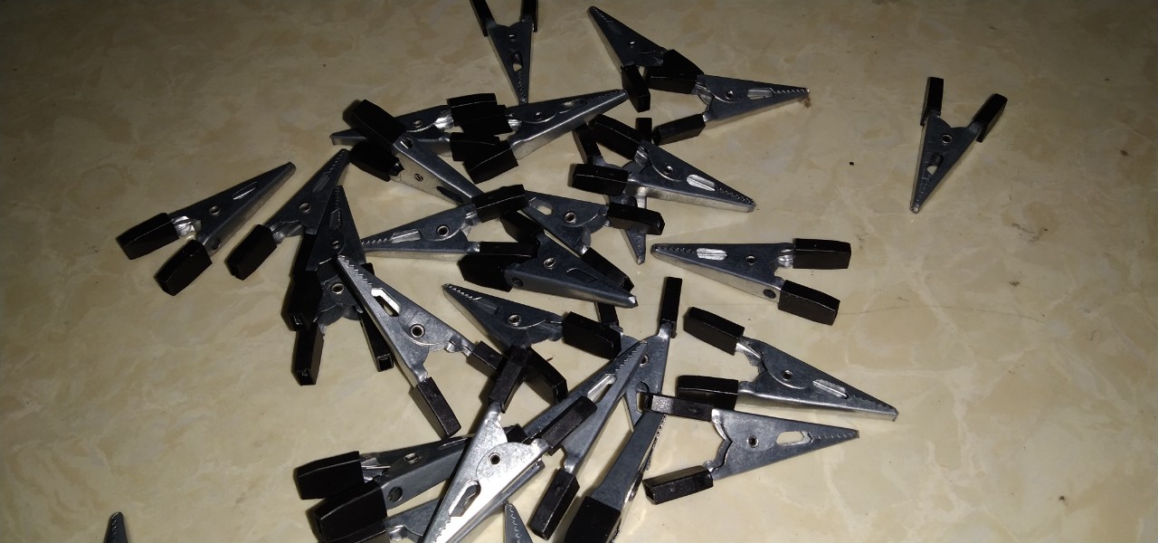 1 cái kẹp lồng chim