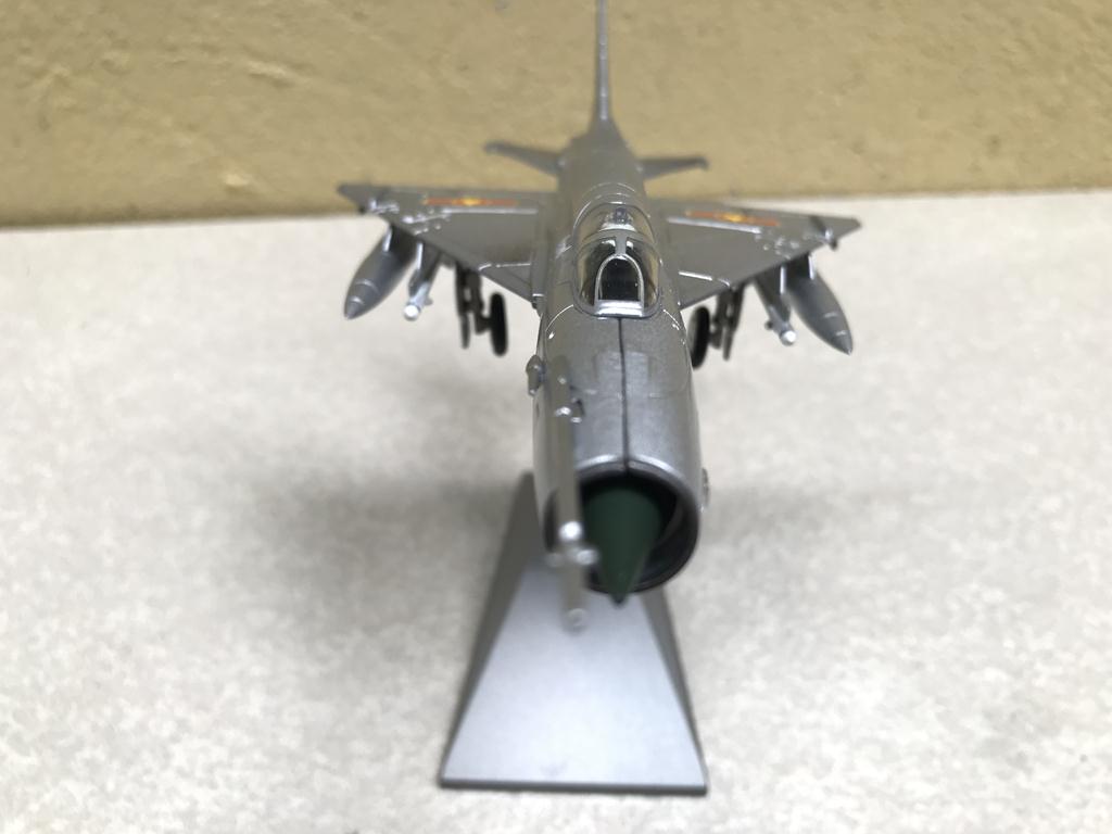 •	Máy bay mô hình MIG-21 VIỆT NAM 1:72
