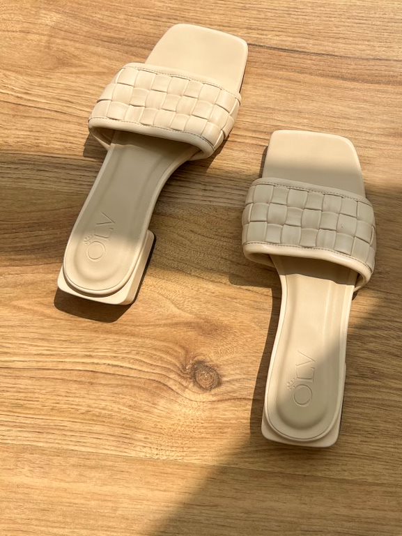 OLV - Dép Creamy Basket Weave Sandals