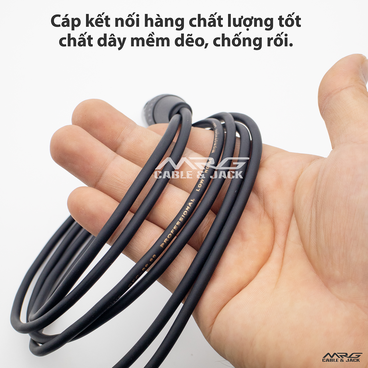 Dây canon đực ra 2 đầu canon cái.