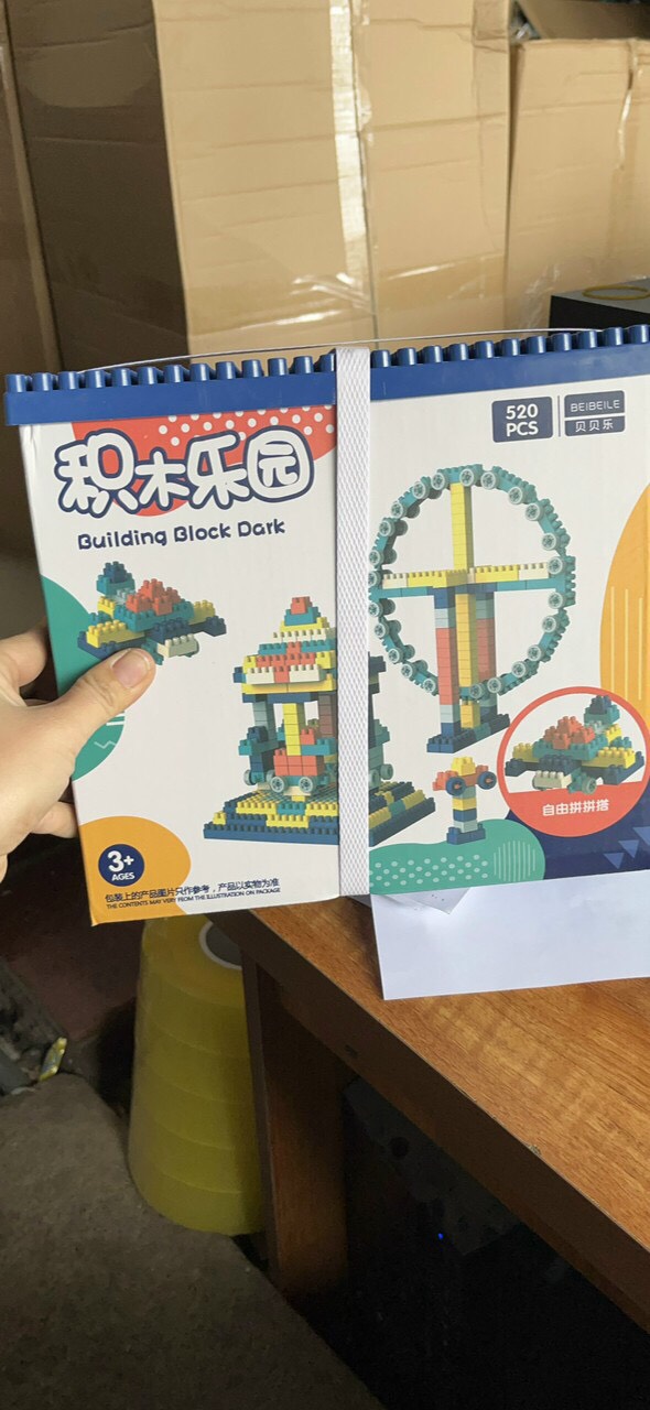 LEGO 520 CHI TIẾT