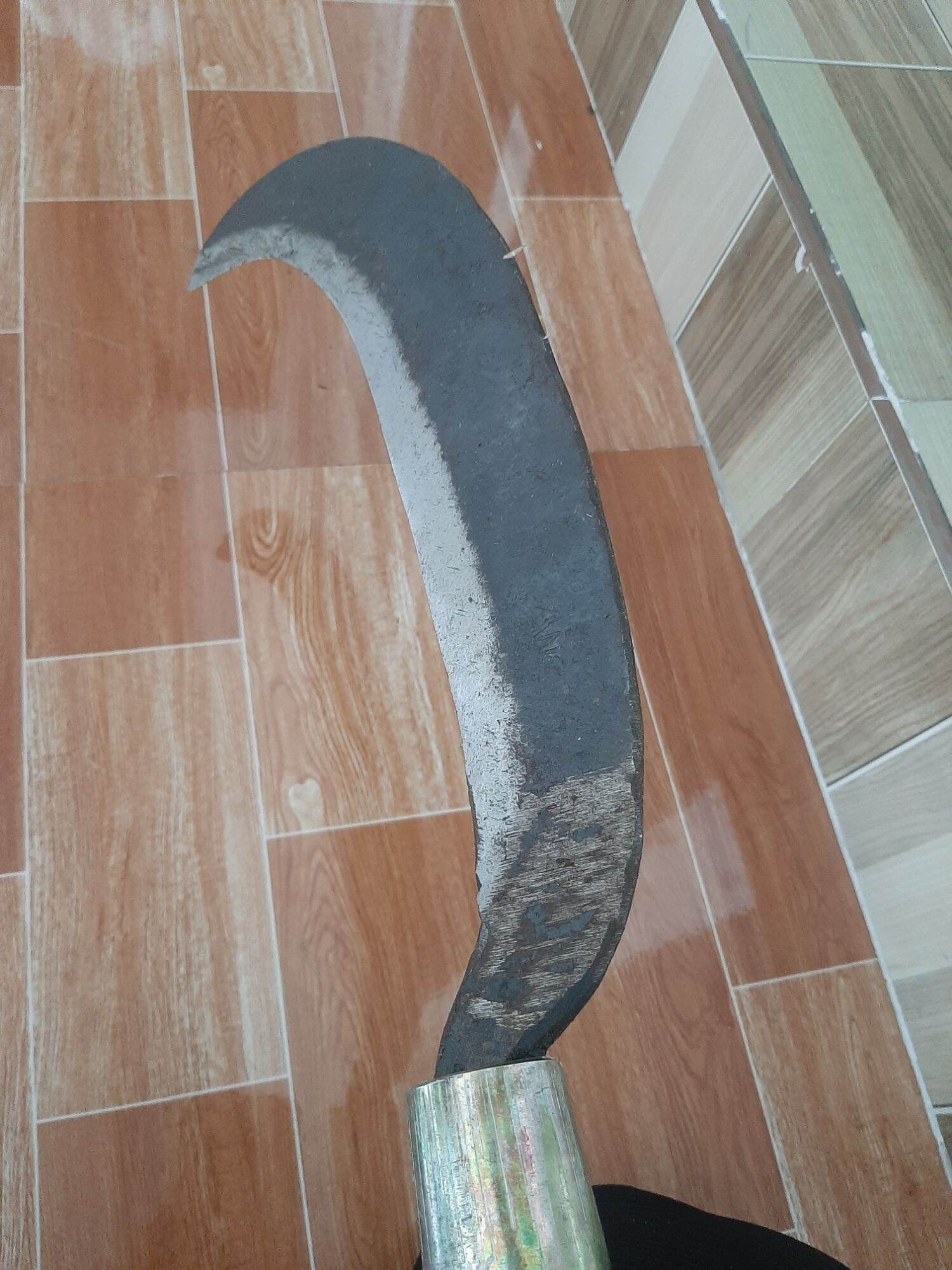 CÂY RỰA ĐẦU MÓC CÁN GỖ, PHÁT CỎ, CHẶT CÂY