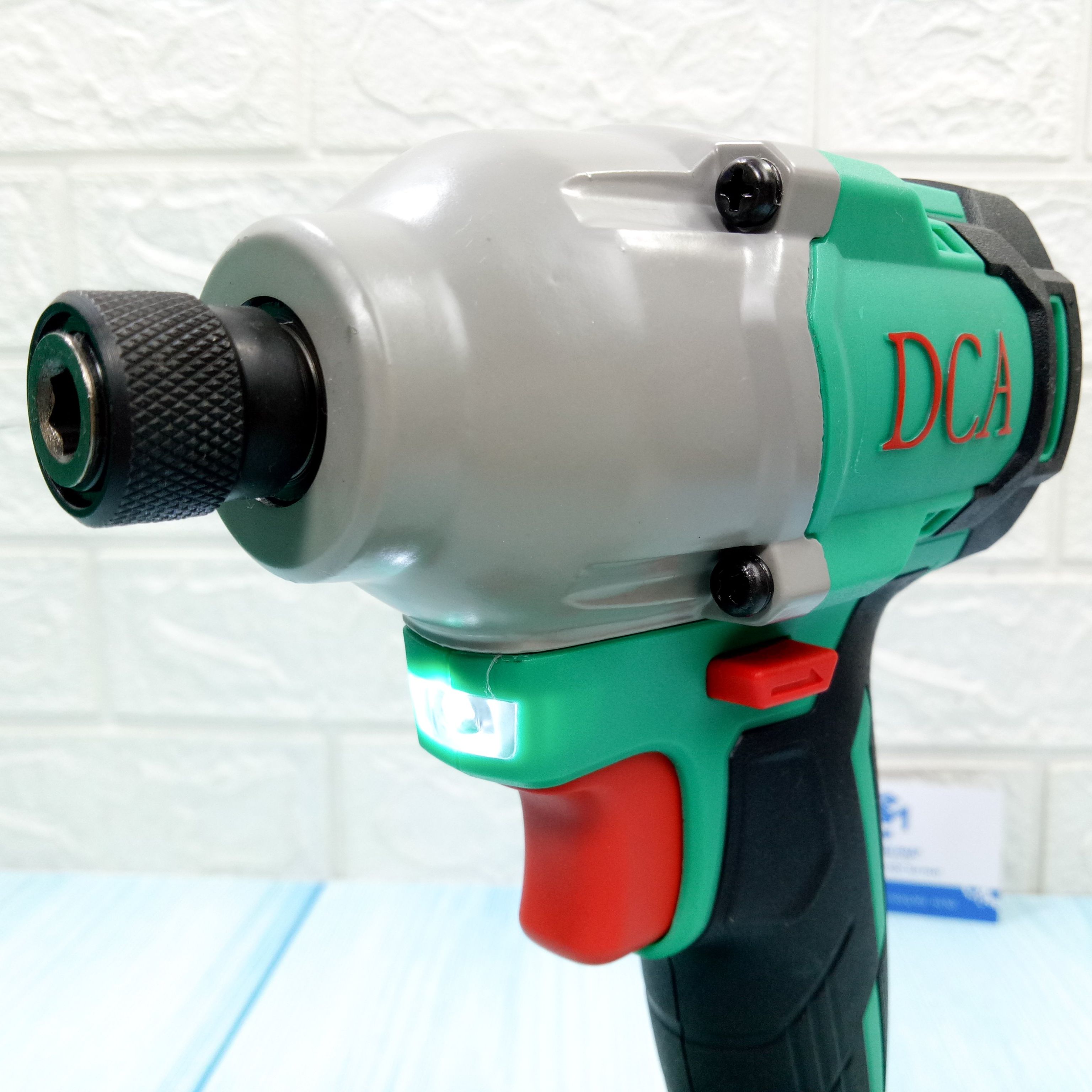 DCA ADPL03-14 Máy vặn vít, bắt vít dùng pin 20V