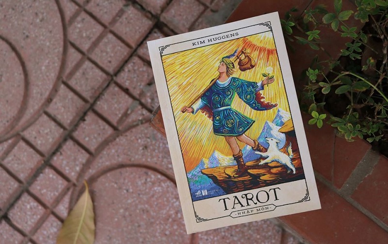 Sách - Tarot Nhập Môn (Tái Bản) (Nhã Nam HCM)