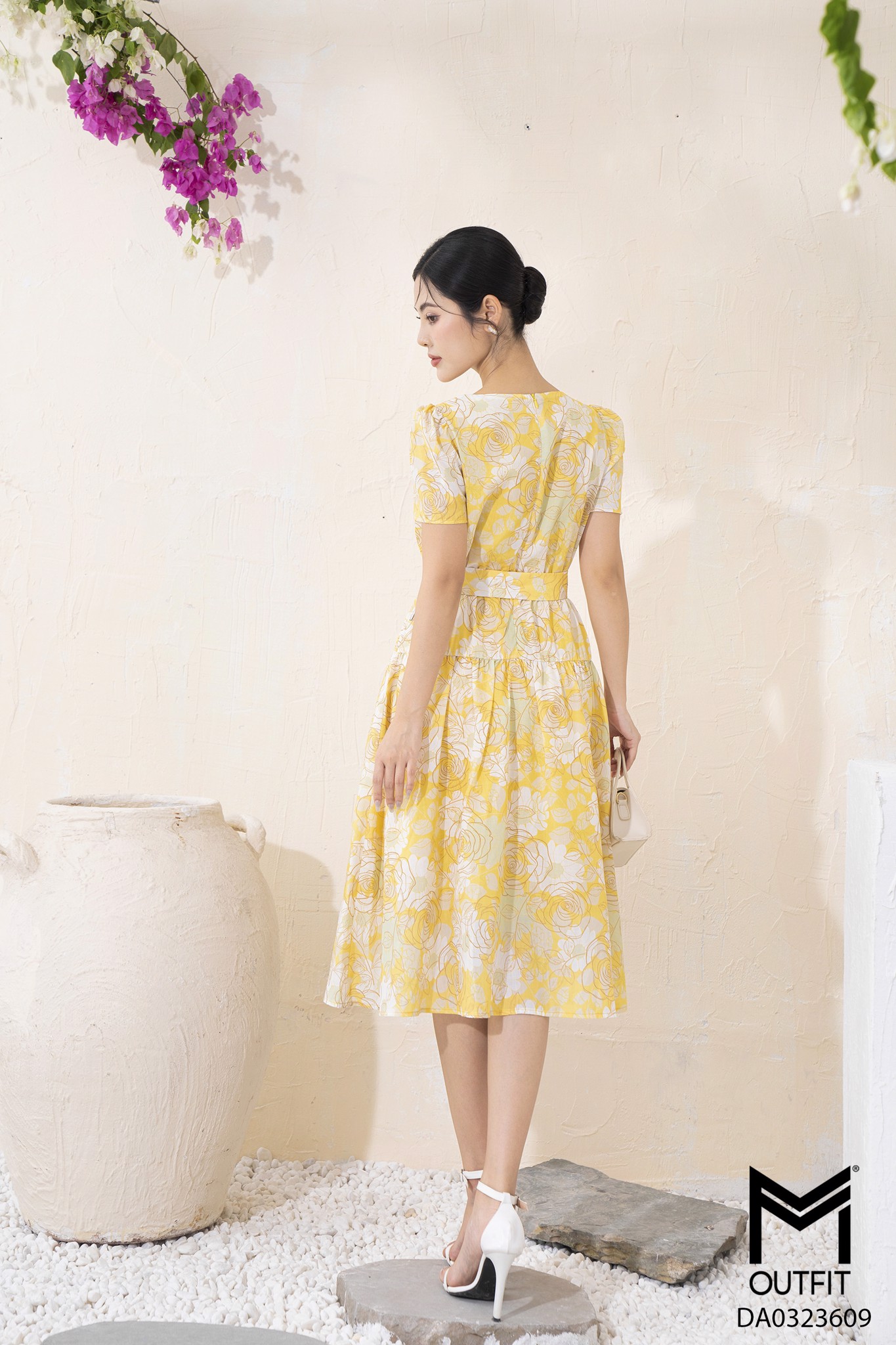 Đầm dáng xòe kèm đai rời