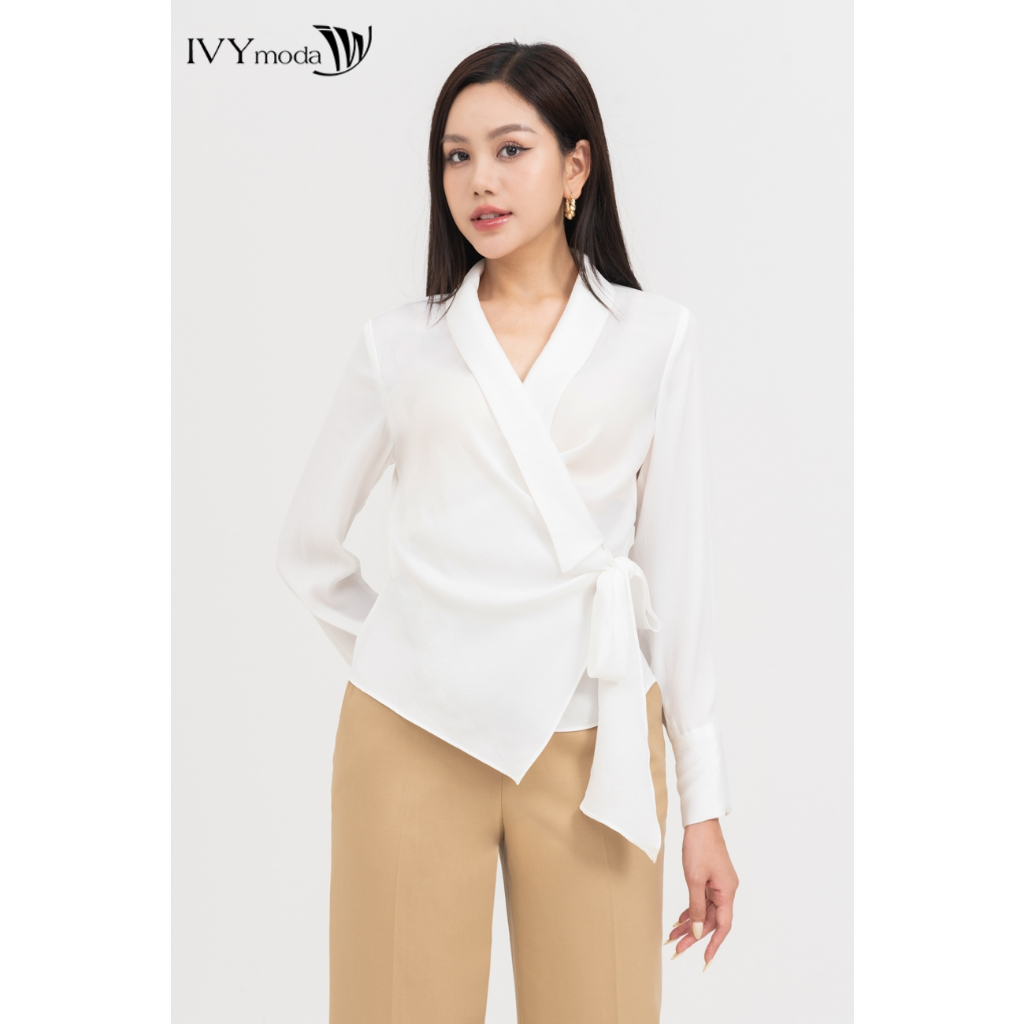 [10.10 -12.10 | VOUCHER 10% ĐƠN 499K] Áo sơ mi lụa cổ V kèm nơ eo IVY moda MS 17B9512