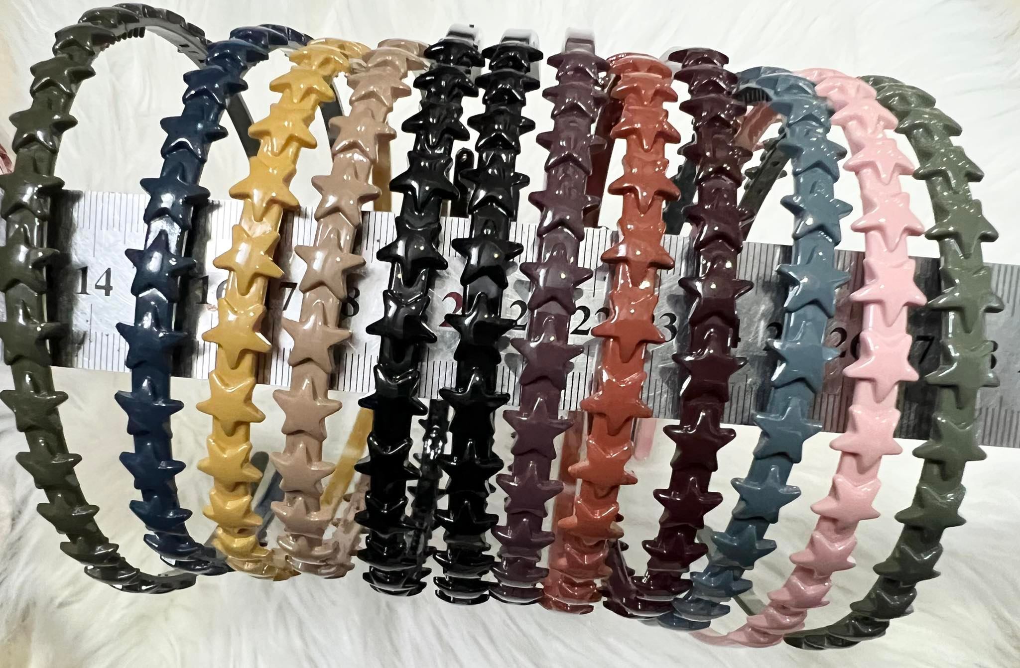 Cài tóc đủ kiểu đủ màu