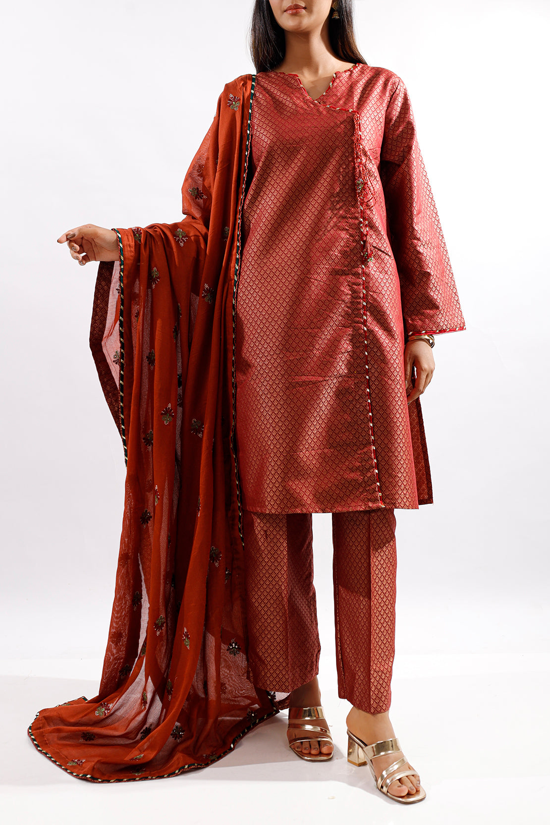 SAYA Luxury Pret Embroidered Cotton Jacquard Stitched 3 Piece maroon 82877. 