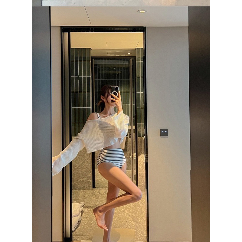 (M704-LiLyBikini) SET BIKINI HAI MẢNH KẺ NGANG CÓ MÚT KÍN ĐÁO