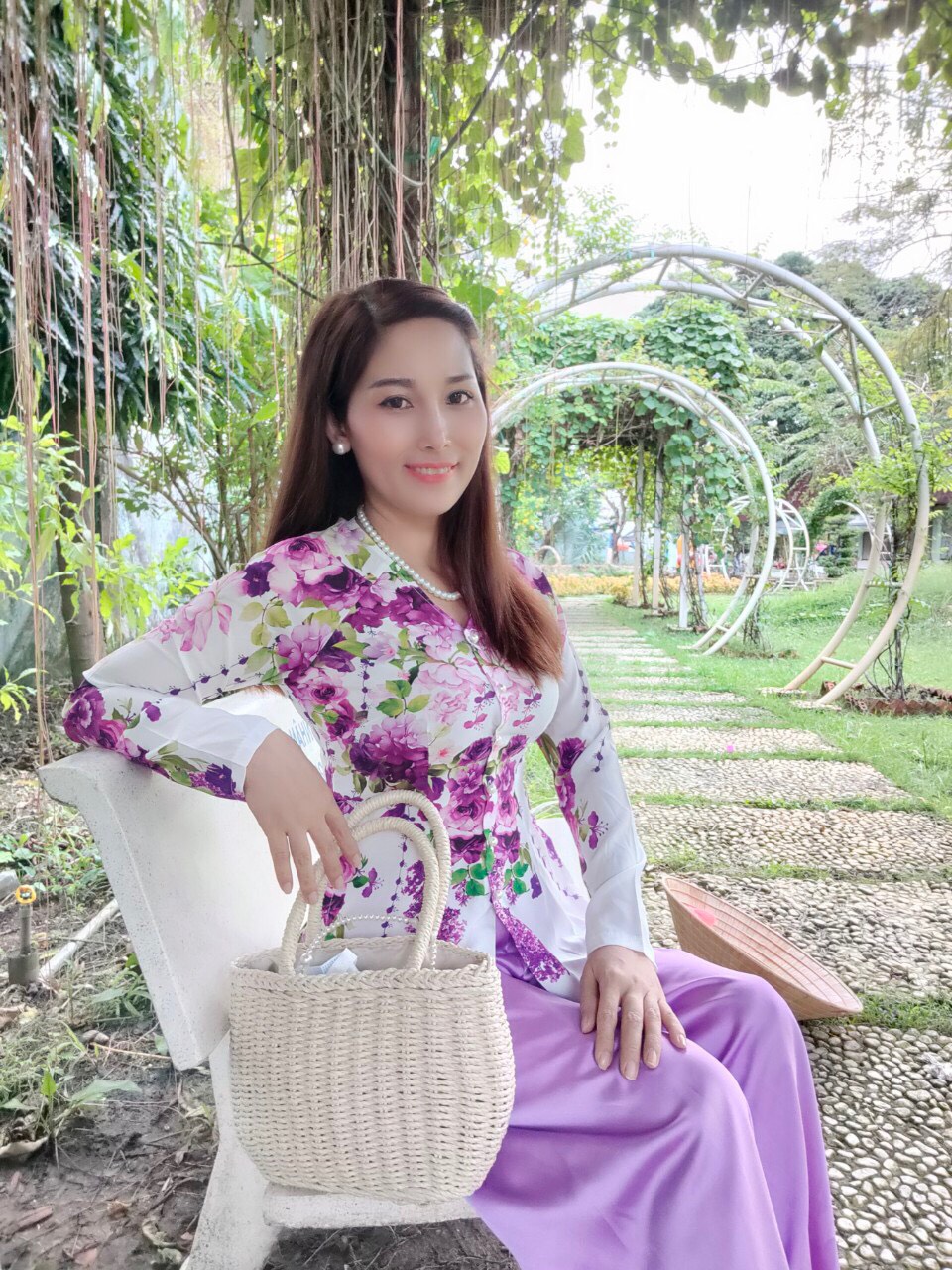 BỘ BÀ BA LẠP THỂ LỤA PHÁP IN 4D