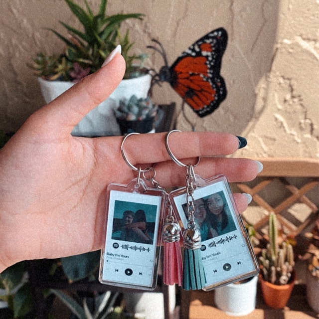 Móc khóa handmade bài hát Spotify theo yêu cầu