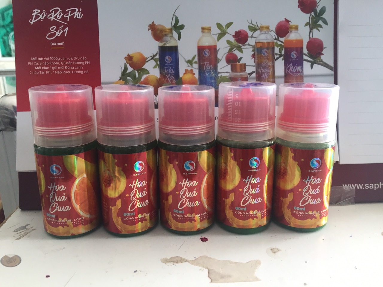 tinh chất tinh mùi hoa quả chua sa phạm , câu cá